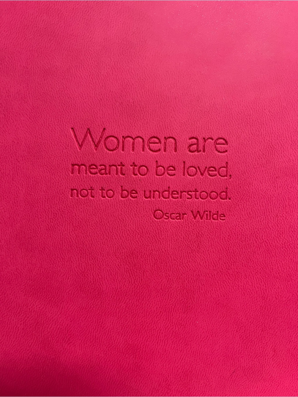 Barnes & Noble NOOK Vivid Pink Ereader Case with Embossed Oscar Wilde Quote